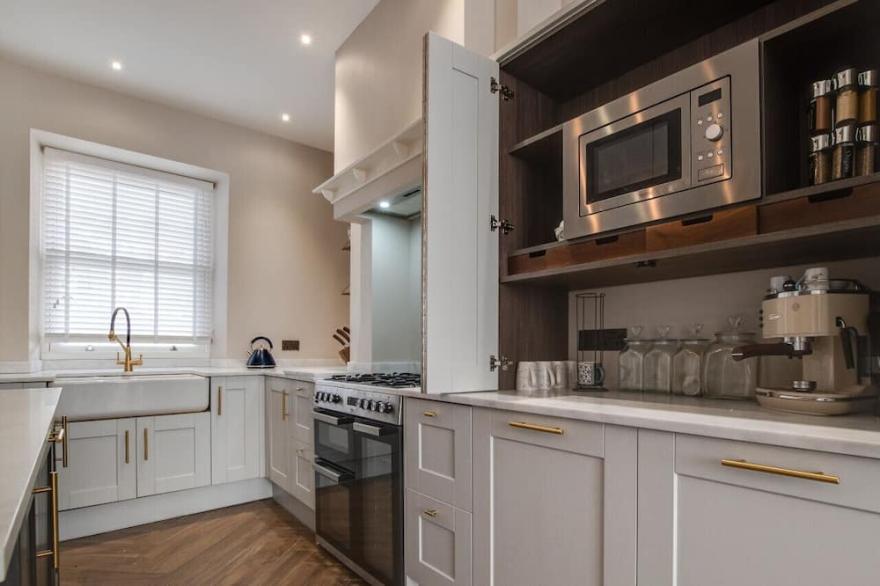 27 Morfa Mawr - Three Bedroom House, Sleeps 6
