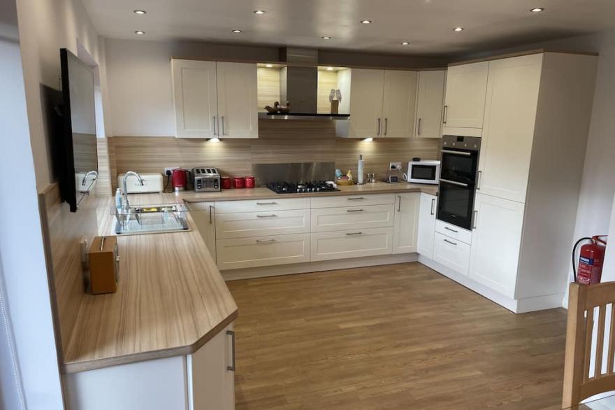 Spacious modern house with large garden in Lytham