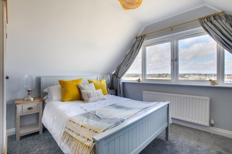 Kittiwake - Four Bedroom House, Sleeps 8