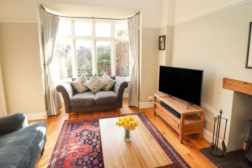 SOUTH VIEW COTTAGE, pet friendly, with open fire in Whitby