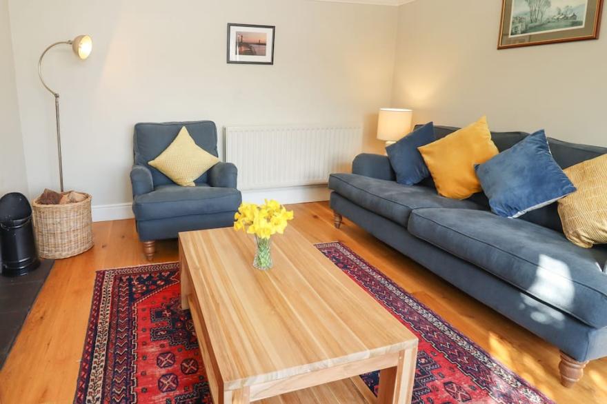 SOUTH VIEW COTTAGE, pet friendly, with open fire in Whitby