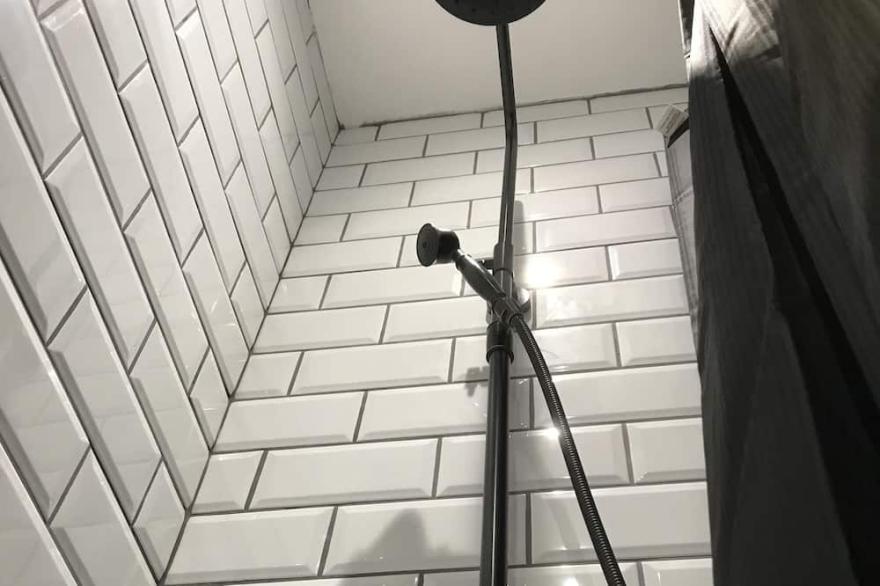Cottage-Exclusive-Private Bathroom-North Lodge 1