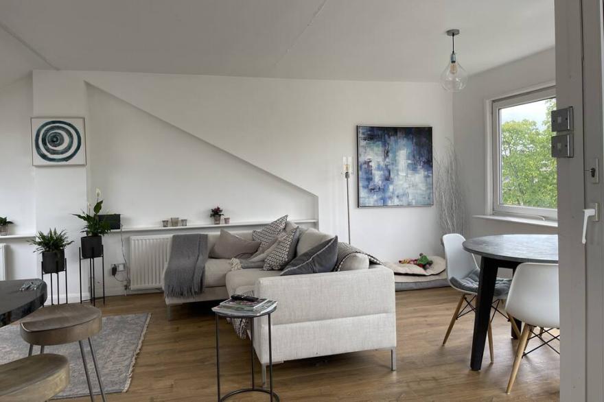 Beautiful Penthouse near Richmond & Twickenham