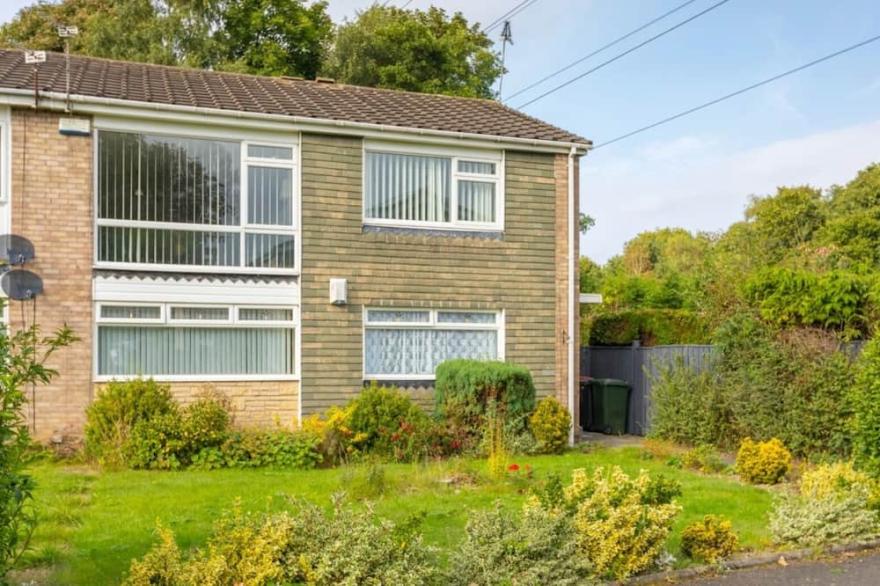 Stunning and spacious 2 - bedroom house with a family feel