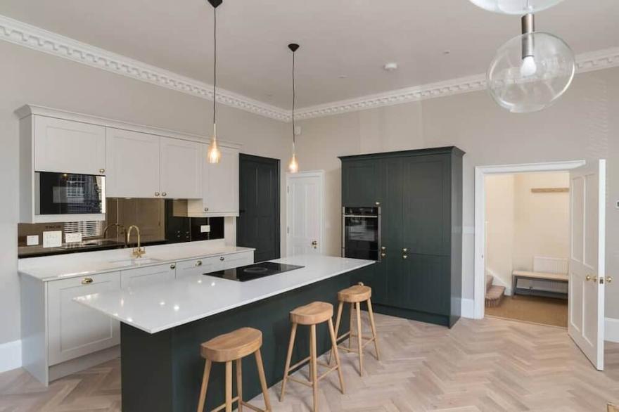 Dream Stays Bath - Barton House