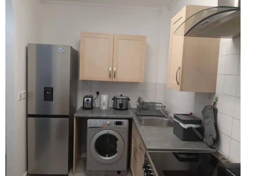 Entire Rental, Easy Reach to Etihad Stadium