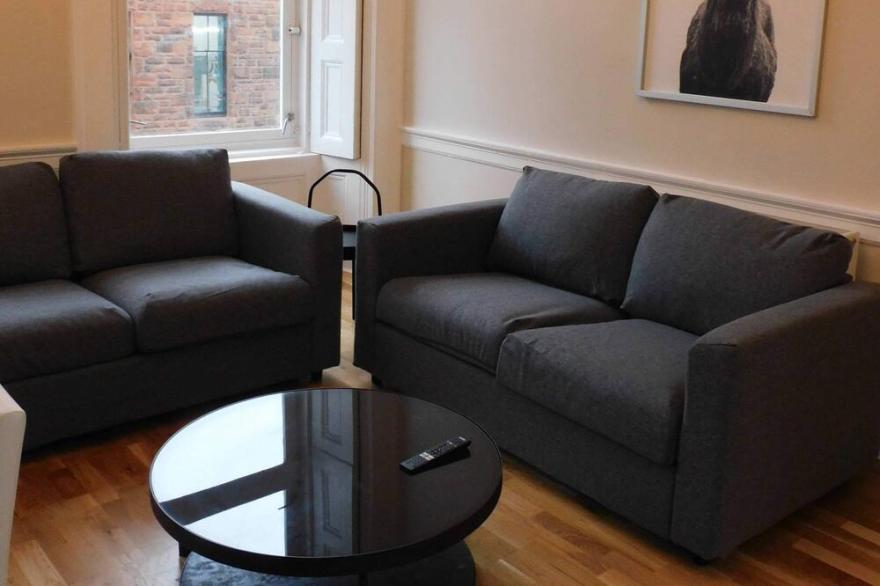 Beautiful 3 bed apt in the City Centre.