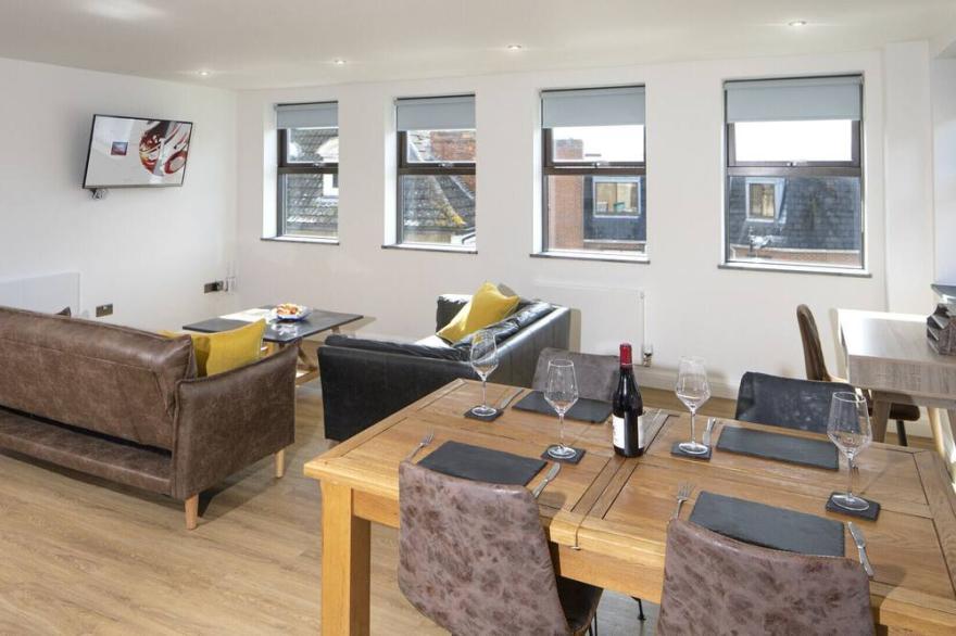 Modern 2 Bed Apartment in Old Town Swindon