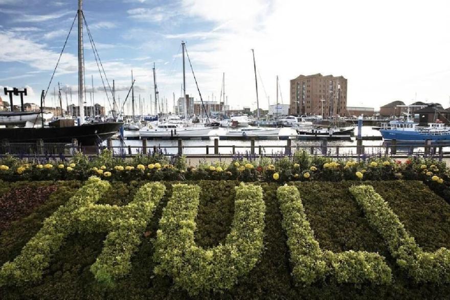 Luxury Duplex 2-Bed Apartment Fruit Market Marina
