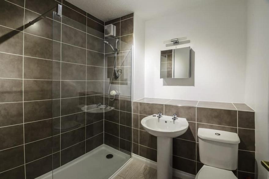 Riverside views in Ayr. (sleeps 4)