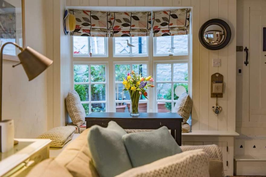 A delightful cottage in the heart of the historic conservation area of Deal