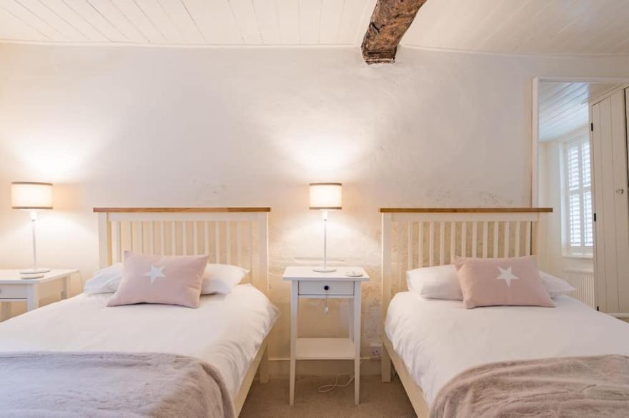 A delightful cottage in the heart of the historic conservation area of Deal