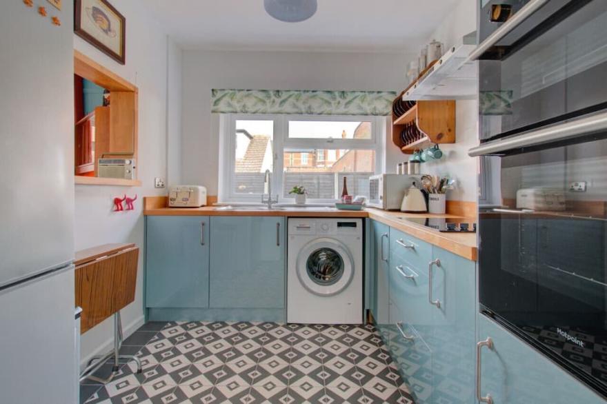 Hideout - Two Bedroom Apartment, Sleeps 4