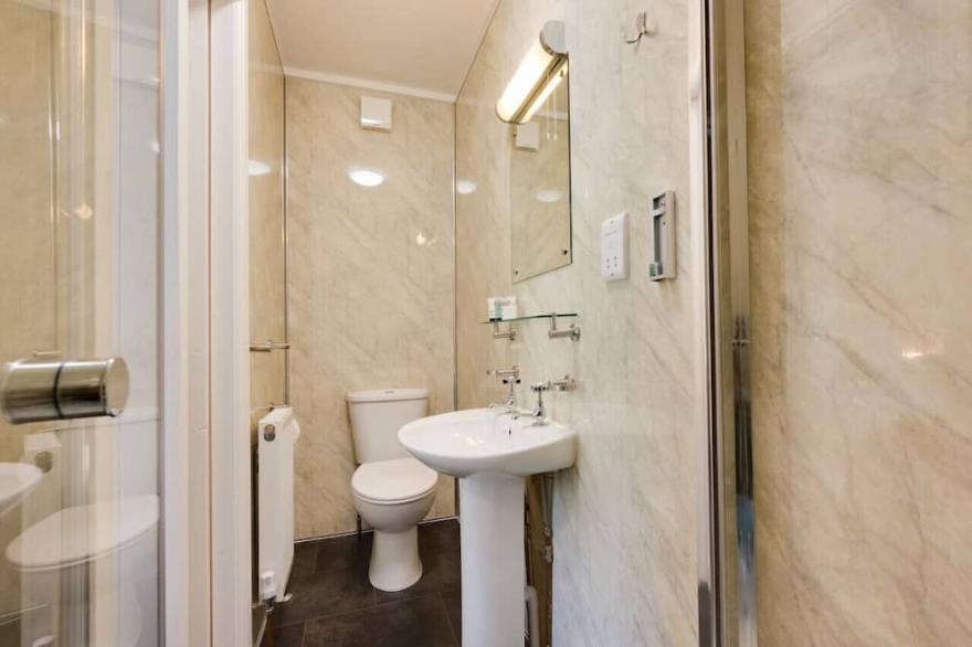 Tylwyth Teg Dau - One Bedroom Apartment, Sleeps 2
