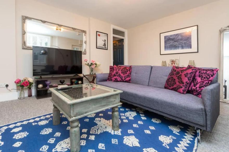 Spacious 1 Bedroom Garden Flat near King's Road