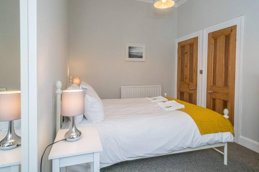 Pass the Keys | Newly Decorated Spacious 2 Bedroom Flat in Chic Area