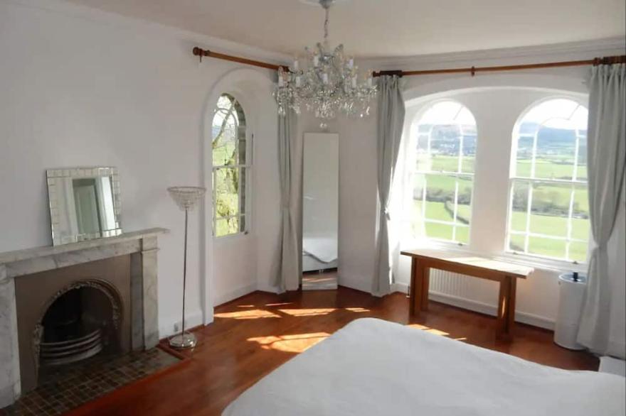 Historic 4 bedroom Lake District house with stunning views