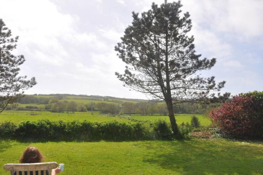 OTTERBURN HOUSE, pet friendly, character holiday cottage in Bude