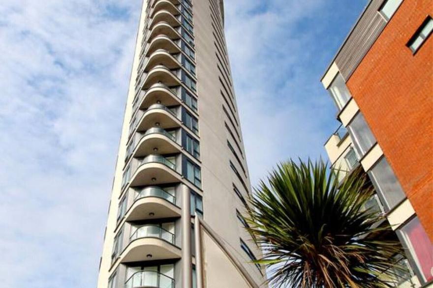 Meridian Tower, 7th Floor, Marina