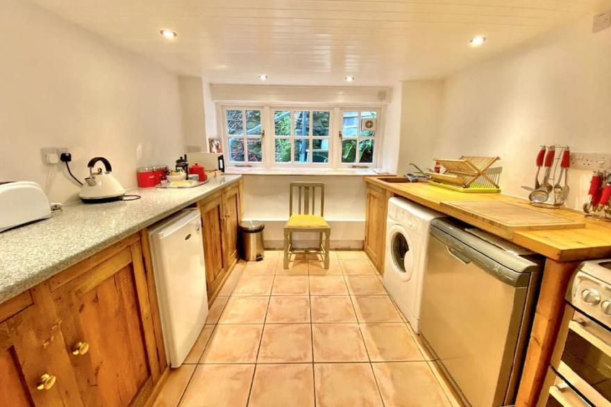 Charing Cornish Cottage in Marazion - 1 min from beach