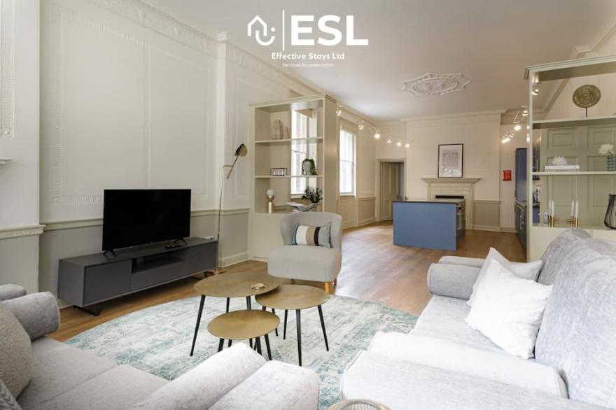 Apt16SQ - Most Central Location - One of  kind - Listed Building