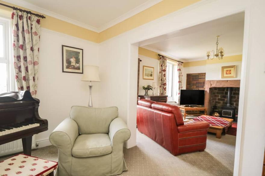 COOMBS VIEW, pet friendly, with open fire in Armathwaite