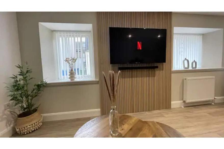 Elegant luxury apartment, in a Central location.