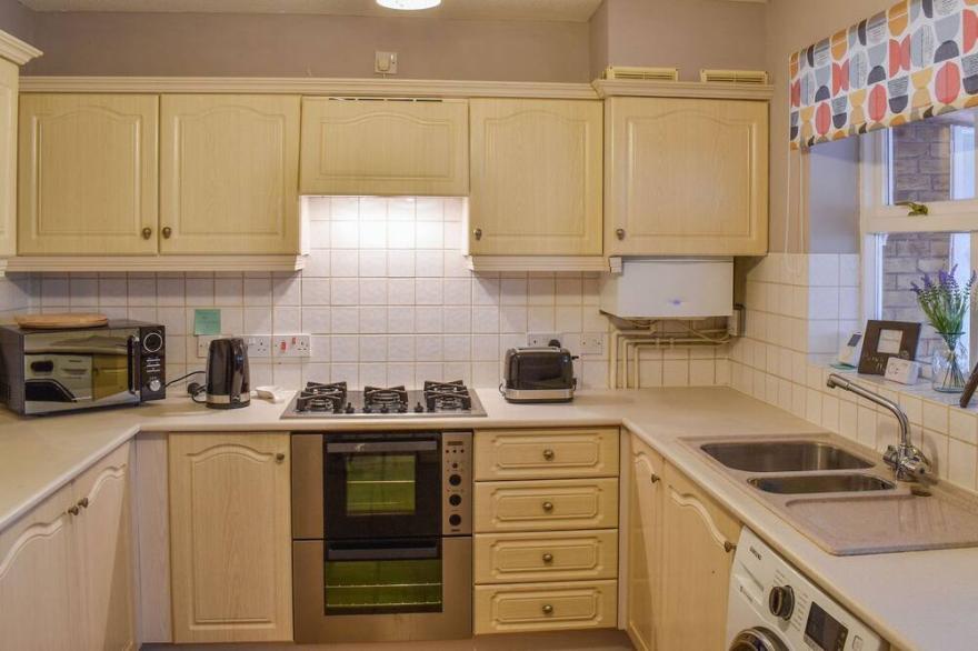 2 bedroom accommodation in Hoole, near Chester