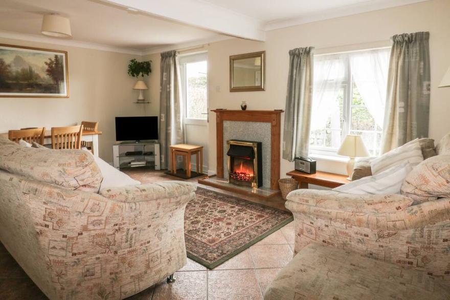 POLDHU, family friendly, with a garden in Mullion