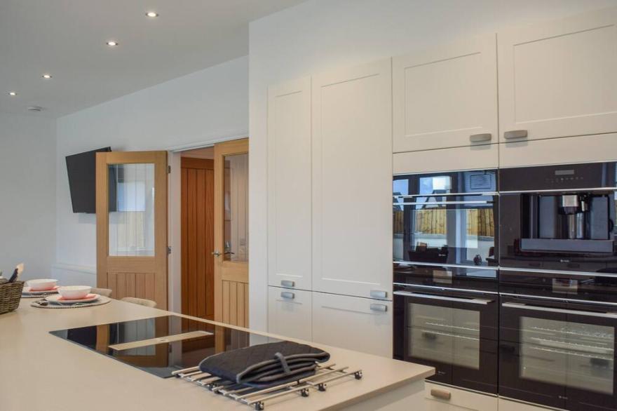 5 bedroom accommodation in Leuchars, Near St Andrews