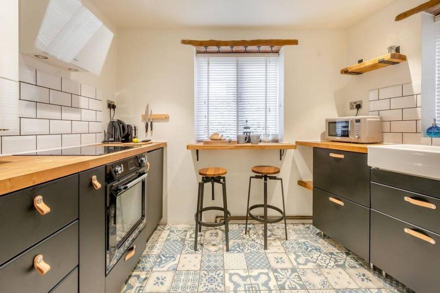 2 bedroom accommodation in Milton-Under-Wychwood