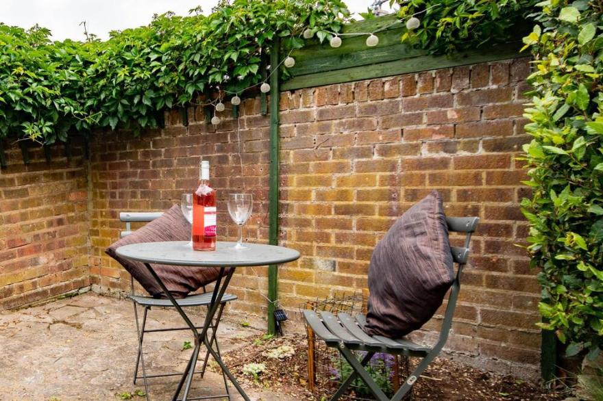 Cheerful 3-bed house in Worcester City Centre