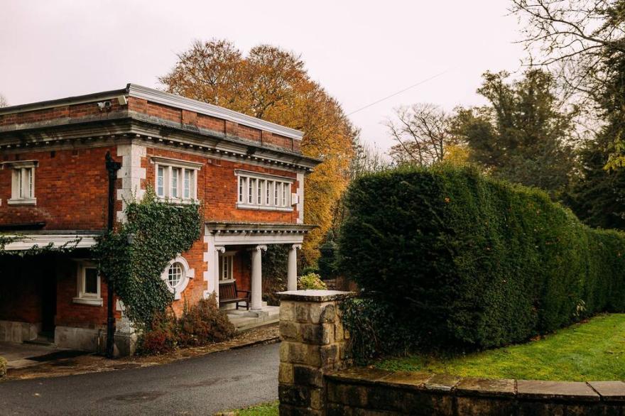 THE LODGE, family friendly in Waddington