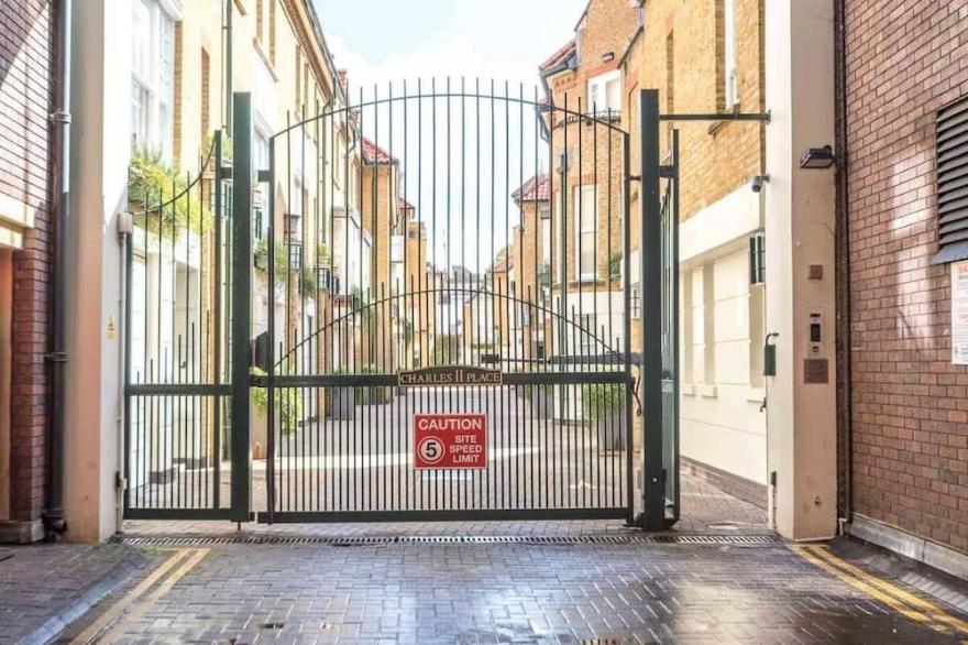 Large London Apartment for rent Chelsea