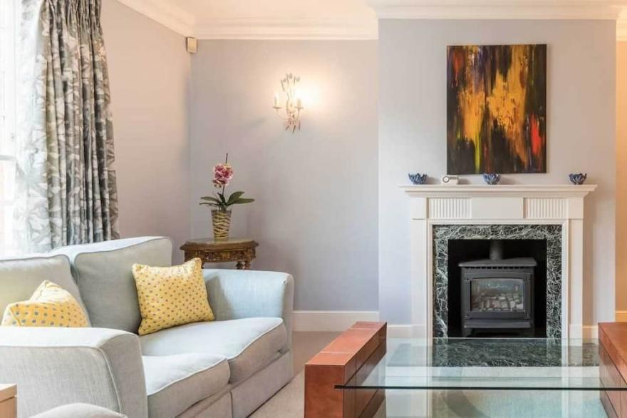 Large London Apartment for rent Chelsea