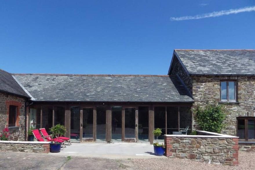 Bramble Cottage (Sleeps 5. 2 Bedrooms)
