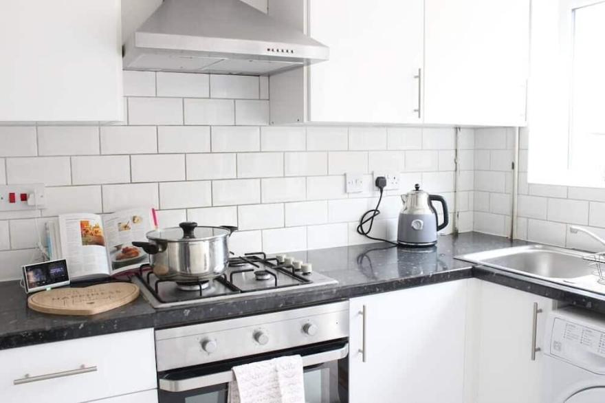 Private Comfortable 2 Bedroom Home away from Home