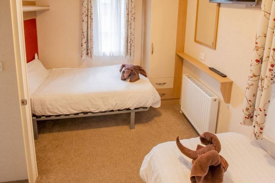 2 bedroom accommodation in Dawlish