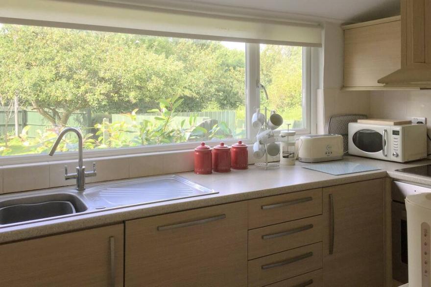 3 bedroom accommodation in Ewenny, near Bridgend