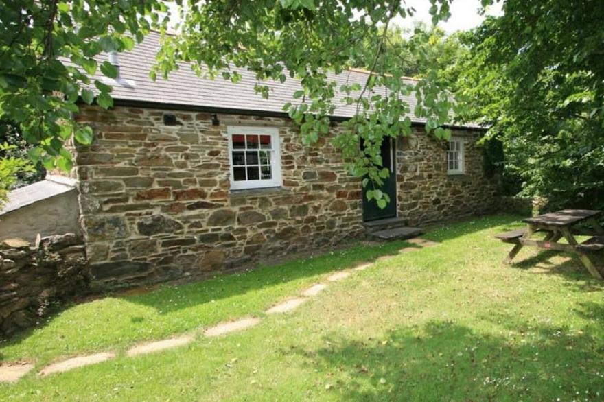 Croft Prince Barn is a peaceful rural barn within the parish of St Agnes and close to the city of Truro and coastal town Perran