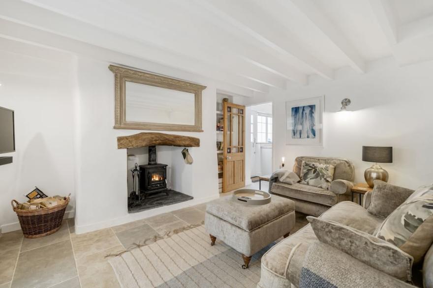 Perfect for a Cornish getaway, Jade cottage is a charming cosy cottage.