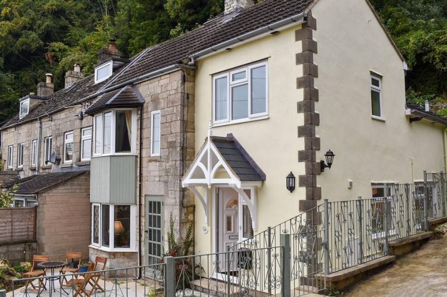 5 bedroom accommodation in Ruscombe
