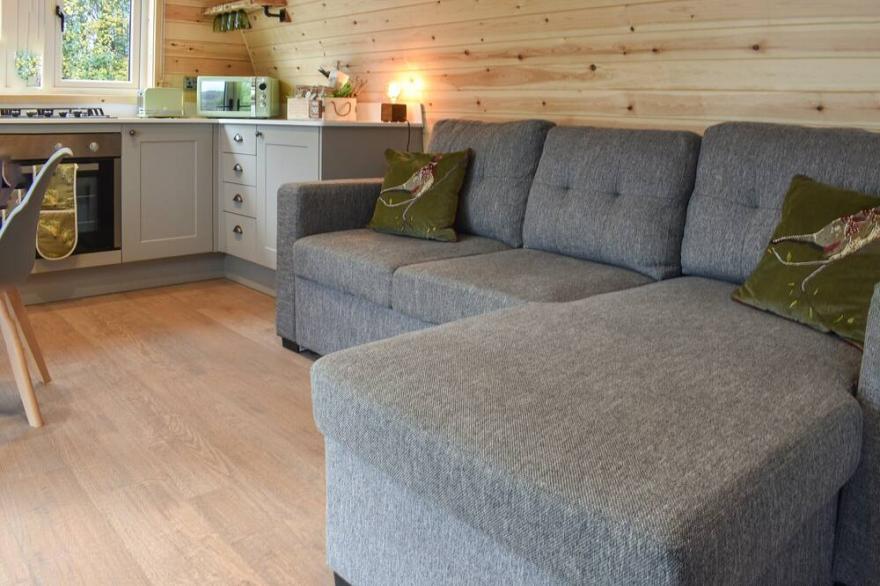 2 bedroom accommodation in Crowhurst