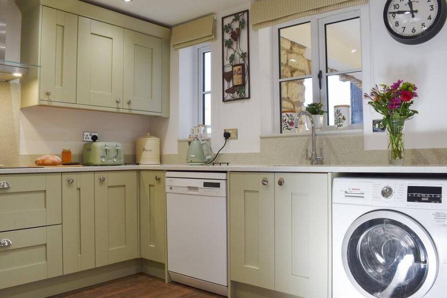 2 bedroom accommodation in Cheltenham