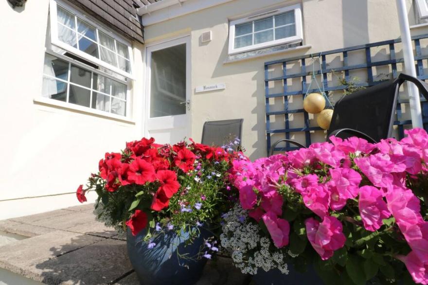KENNACK, family friendly, with a garden in Mullion