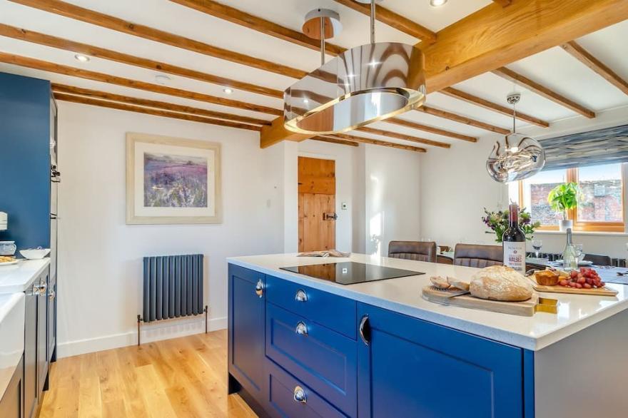 3 bedroom accommodation in Trunch, near North Walsham