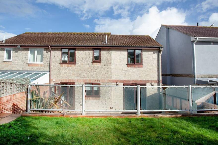 3 bedroom accommodation in Dawlish