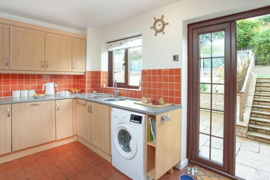 3 bedroom accommodation in Dawlish