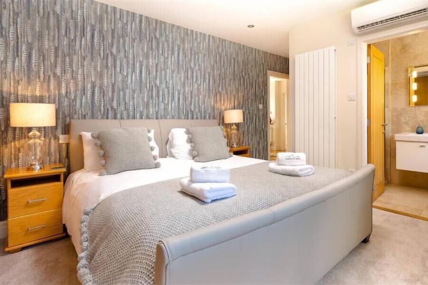LAURON'S VIEW, family friendly in Bowness-On-Windermere