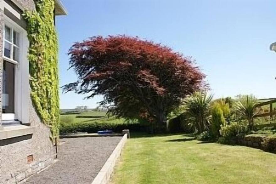 Magnificent Country House in the Gower, minutes from wonderful beaches